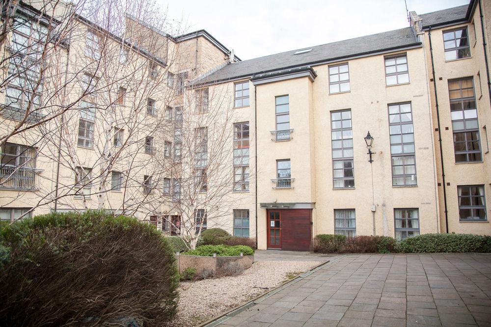 Royal Mile Accommodation Edinburgh Exterior photo